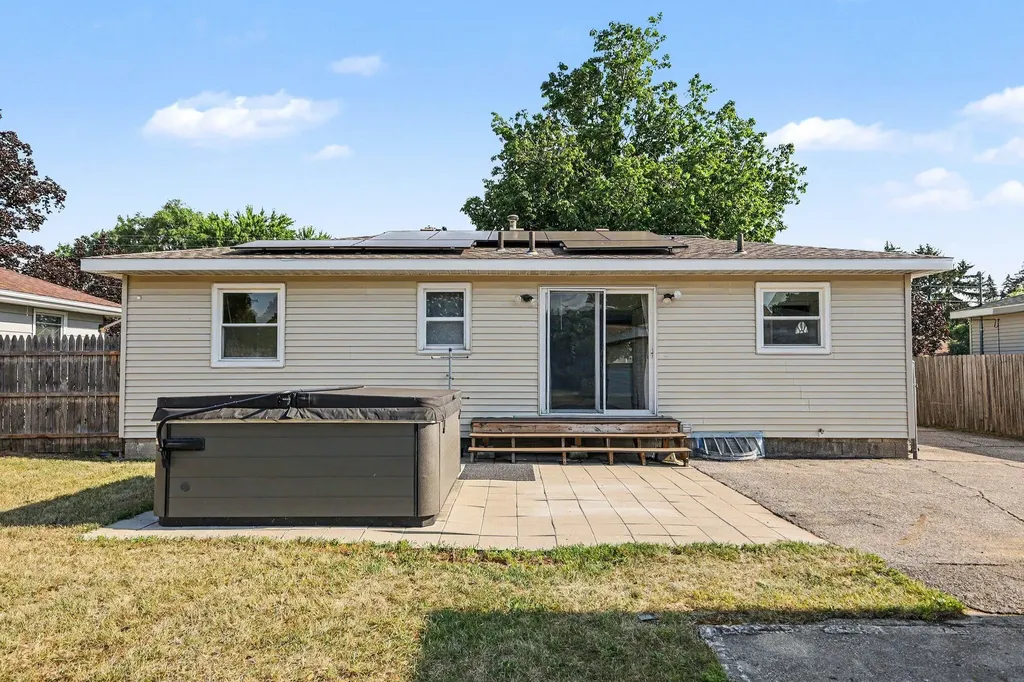 650 Oakcrest Street SW Wyoming City MI 49509