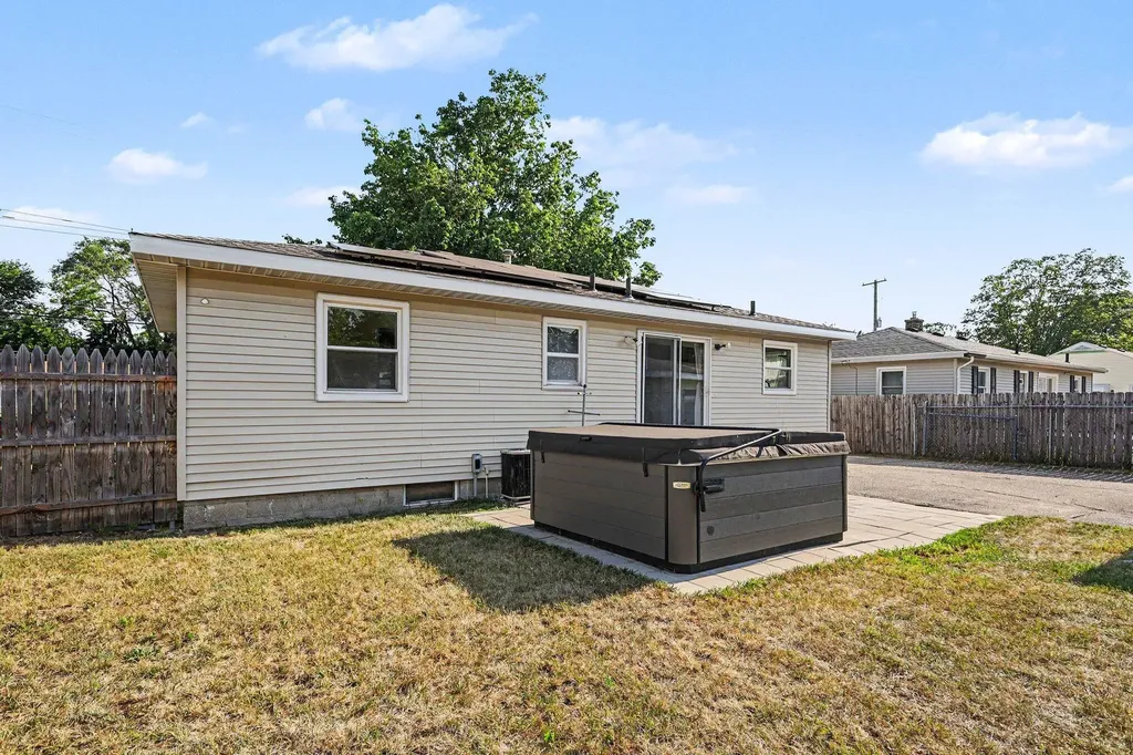 650 Oakcrest Street SW Wyoming City MI 49509