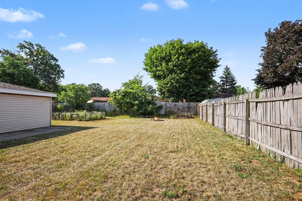 650 Oakcrest Street SW Wyoming City MI 49509