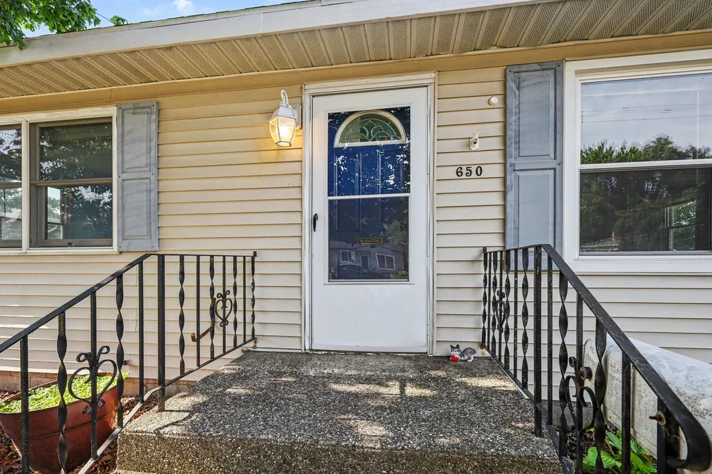 650 Oakcrest Street SW Wyoming City MI 49509