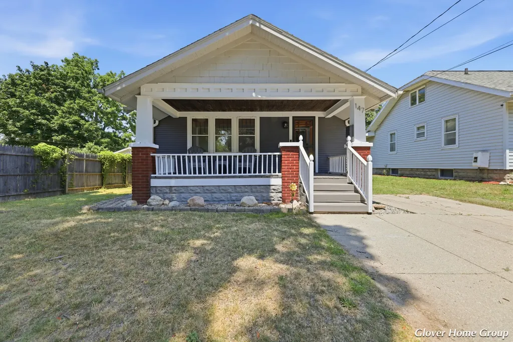 147 Graceland Street NE Grand Rapids City MI 49505