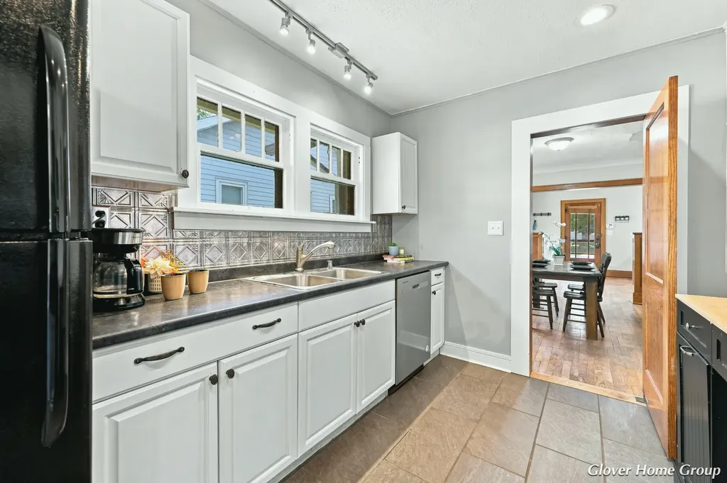 147 Graceland Street NE Grand Rapids City MI 49505