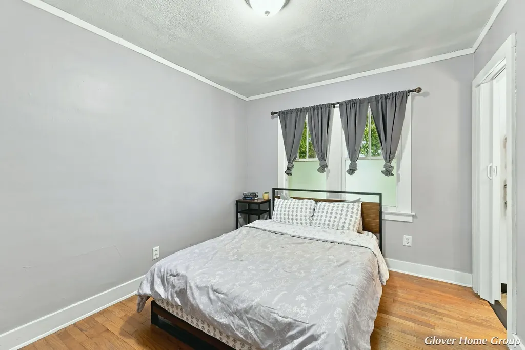 147 Graceland Street NE Grand Rapids City MI 49505