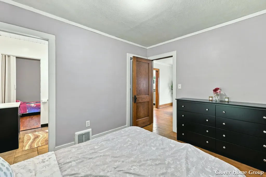 147 Graceland Street NE Grand Rapids City MI 49505
