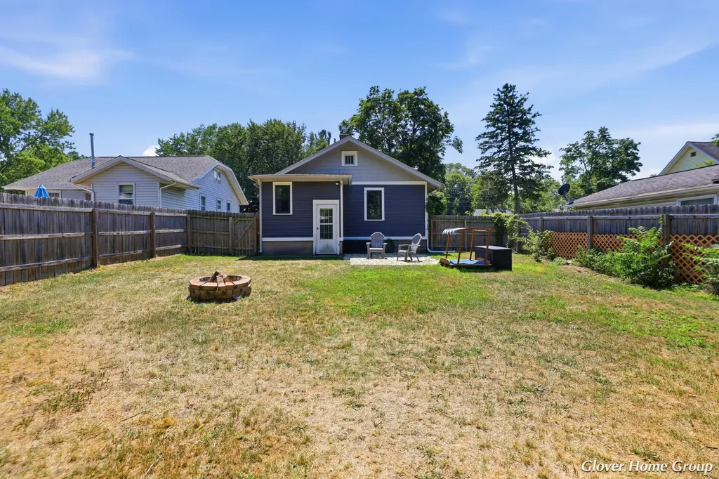 147 Graceland Street NE Grand Rapids City MI 49505