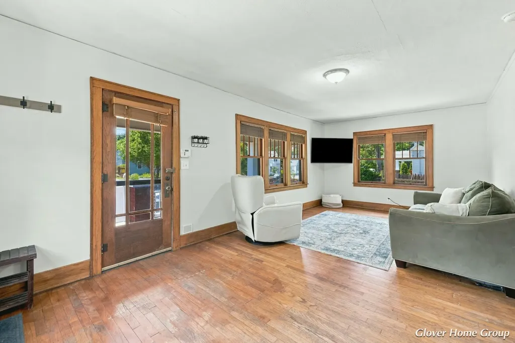 147 Graceland Street NE Grand Rapids City MI 49505