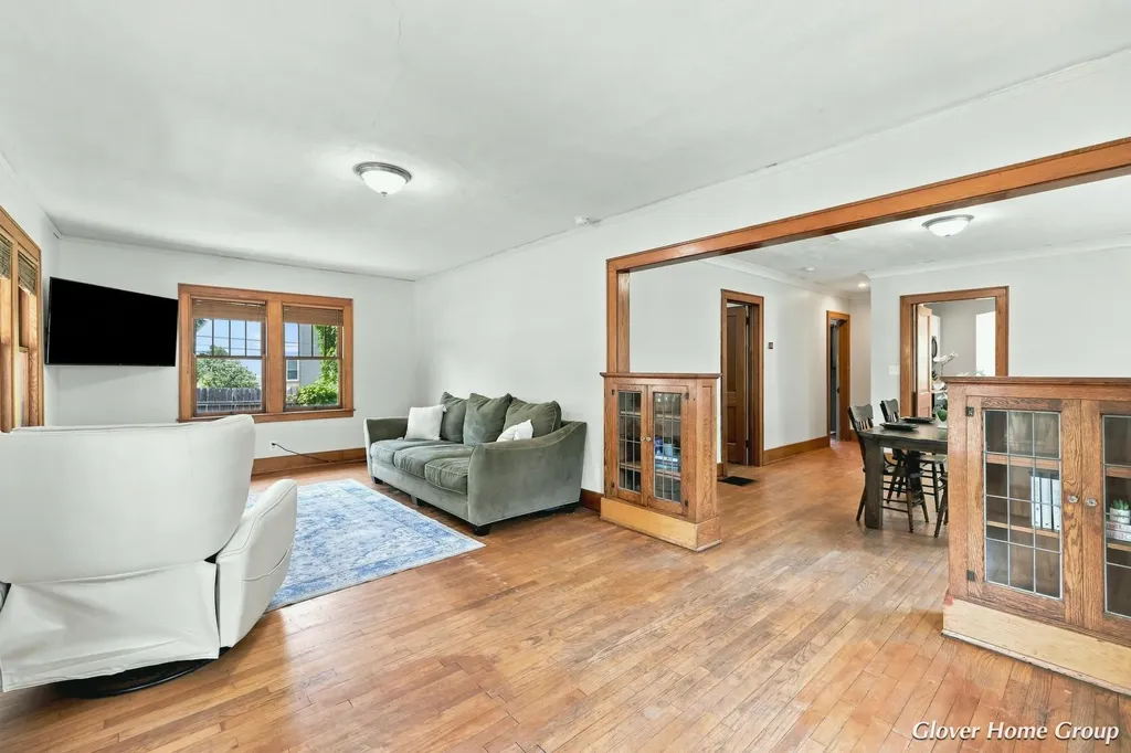 147 Graceland Street NE Grand Rapids City MI 49505