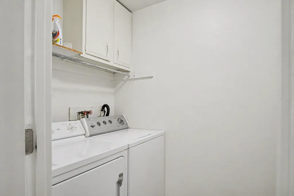 2432 Village Drive SE Grand Rapids City MI 49506