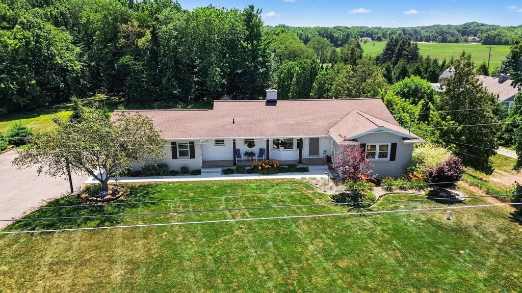 2770 Leonard Street Tallmadge Charter Township MI 49435