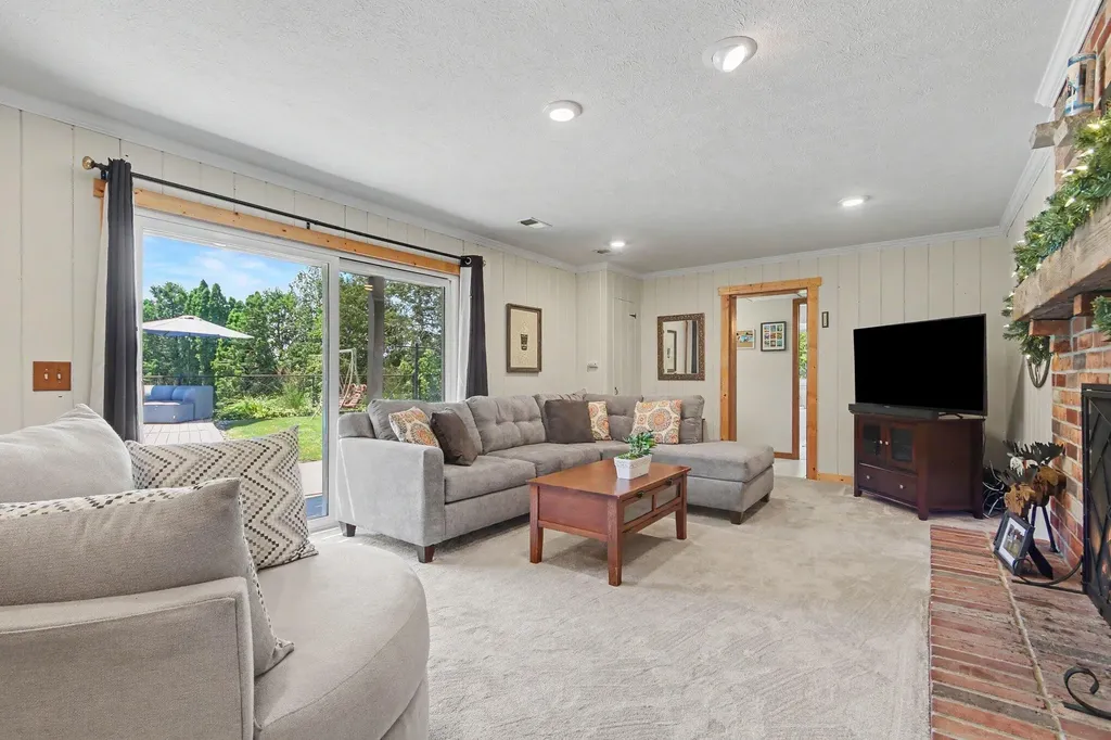 2770 Leonard Street Tallmadge Charter Township MI 49435