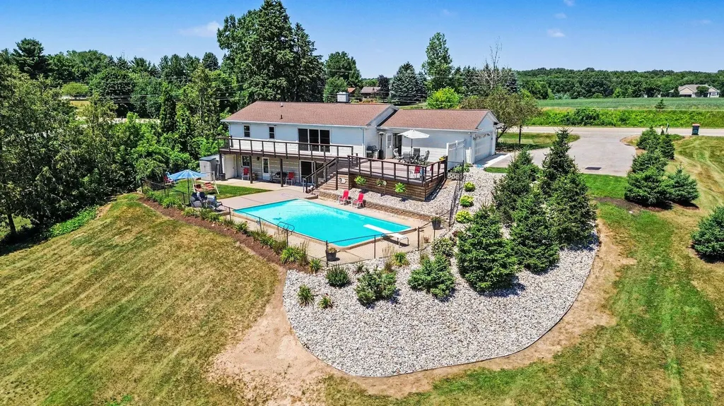 2770 Leonard Street Tallmadge Charter Township MI 49435