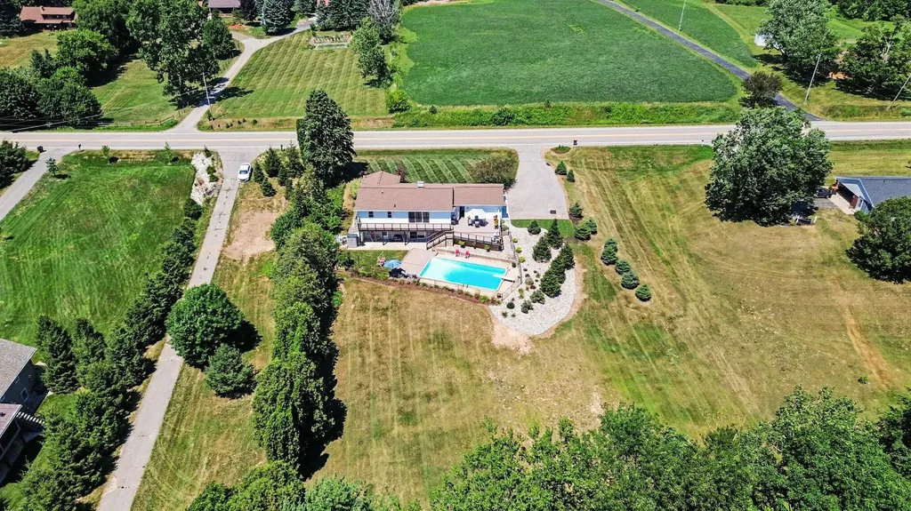 2770 Leonard Street Tallmadge Charter Township MI 49435