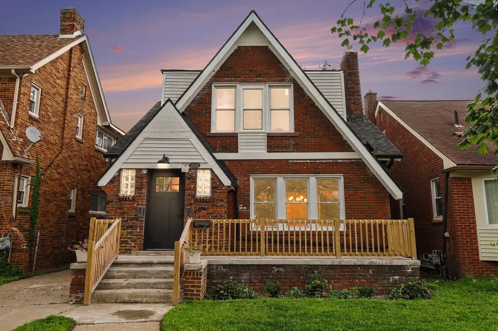 17152 Roselawn Street Detroit City MI 48221