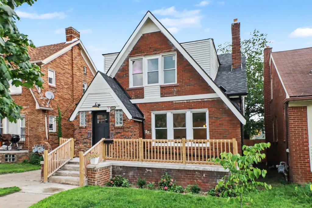 17152 Roselawn Street Detroit City MI 48221