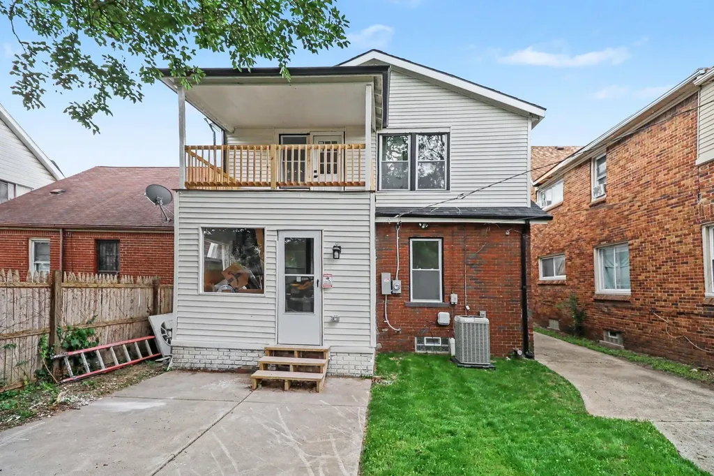 17152 Roselawn Street Detroit City MI 48221