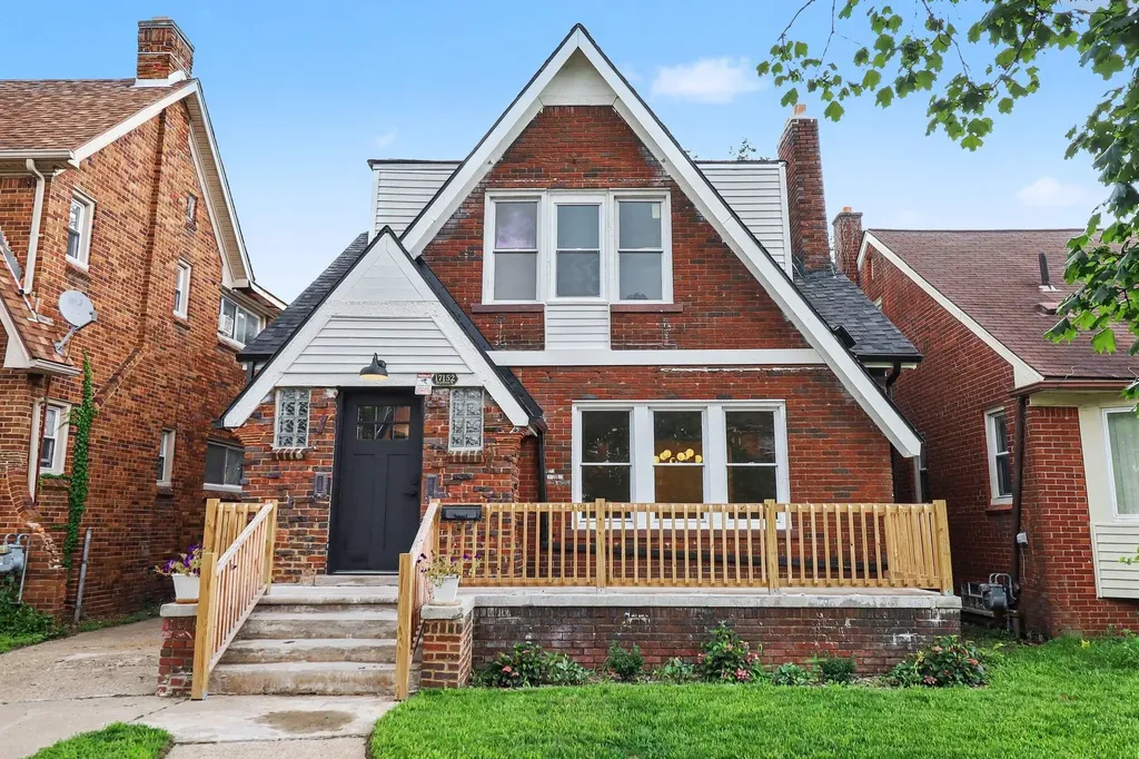 17152 Roselawn Street Detroit City MI 48221