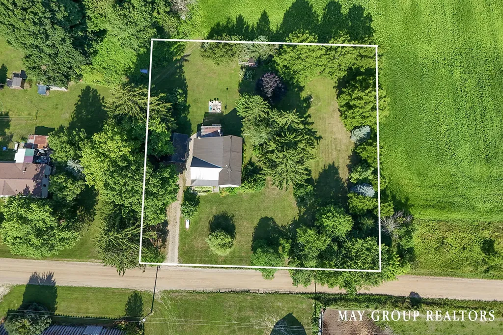 7572 Collins Road Unknown City MI 48834