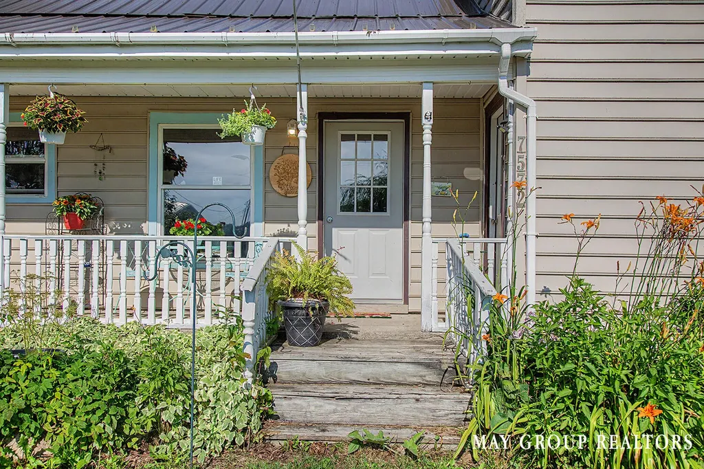 7572 Collins Road Unknown City MI 48834
