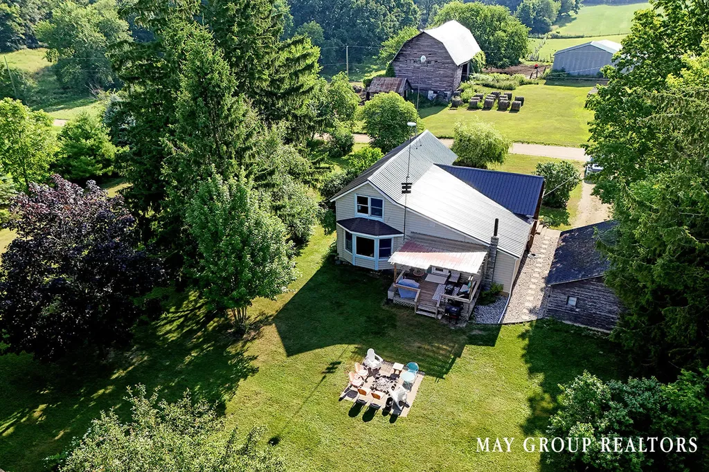7572 Collins Road Unknown City MI 48834