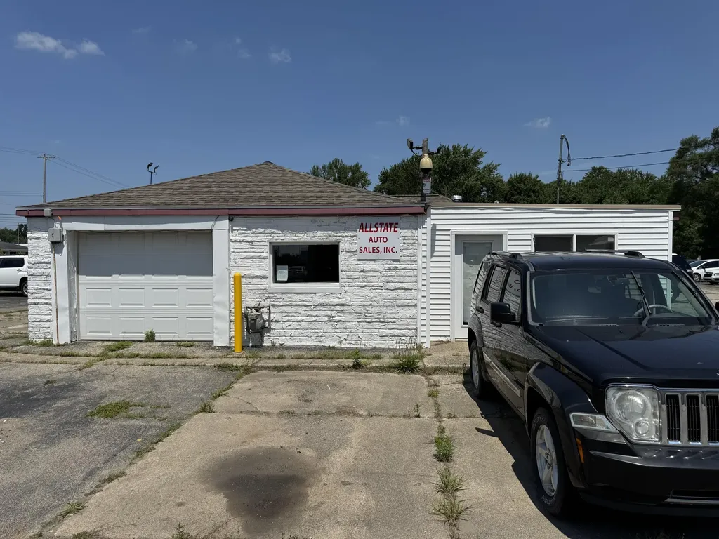5740 Division Avenue S Kentwood City MI 49548