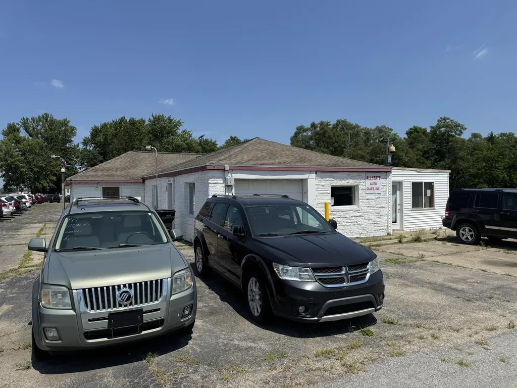 5740 Division Avenue S Kentwood City MI 49548