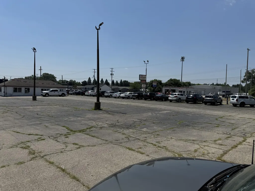 5740 Division Avenue S Kentwood City MI 49548