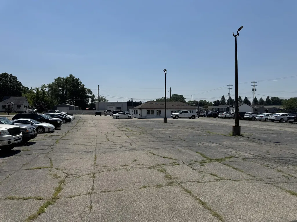 5740 Division Avenue S Kentwood City MI 49548