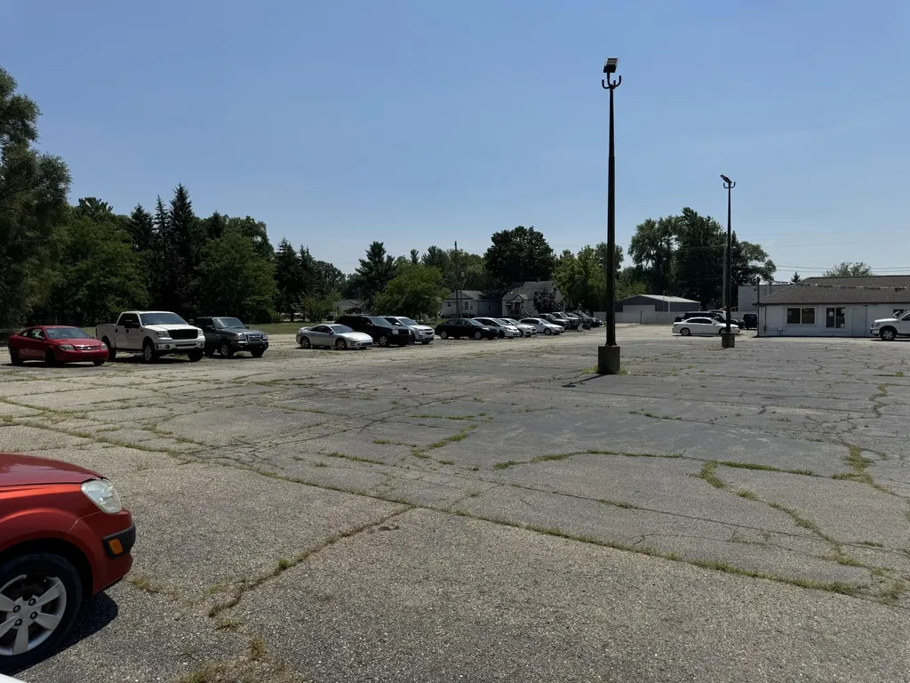 5740 Division Avenue S Kentwood City MI 49548