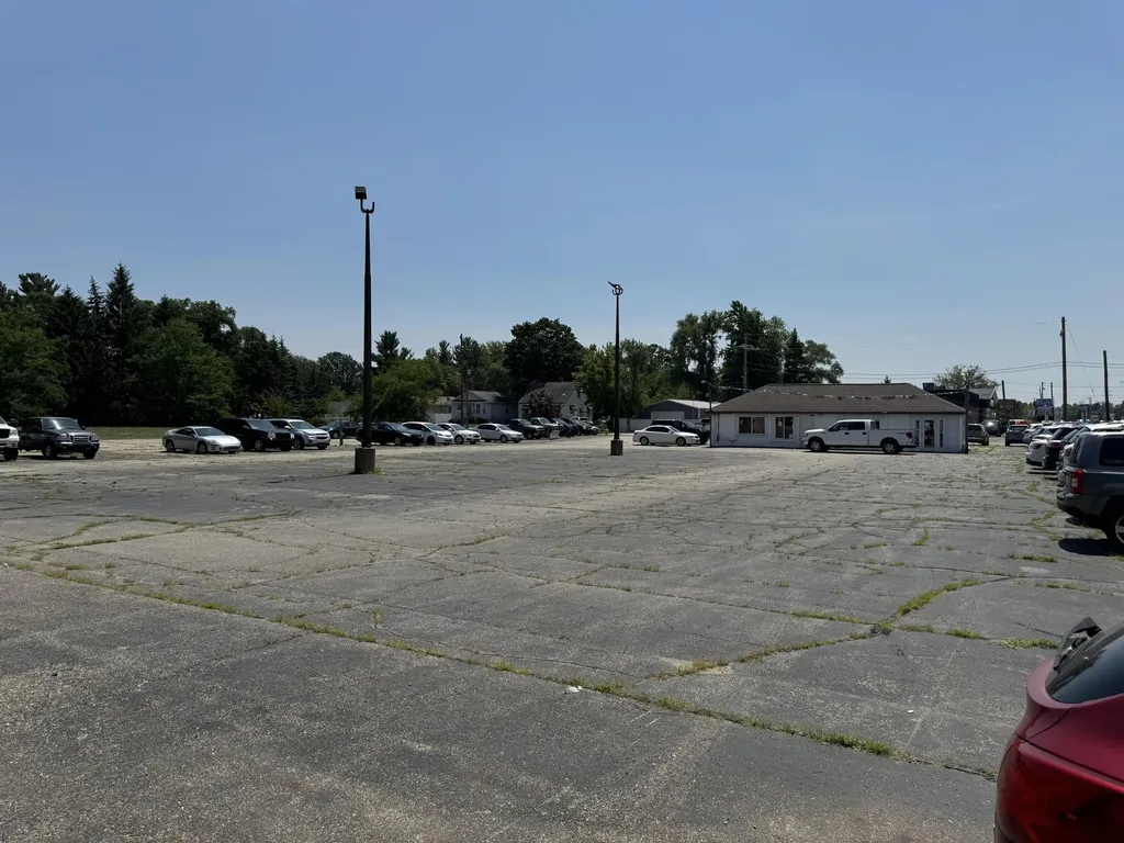 5740 Division Avenue S Kentwood City MI 49548