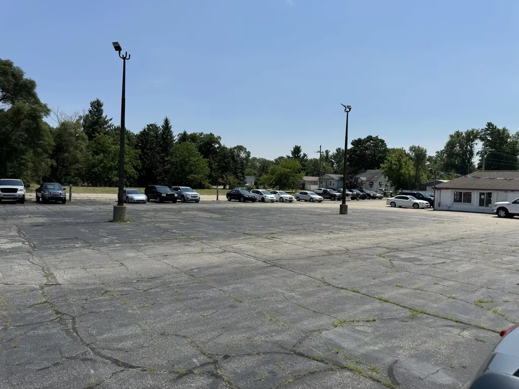 5740 Division Avenue S Kentwood City MI 49548
