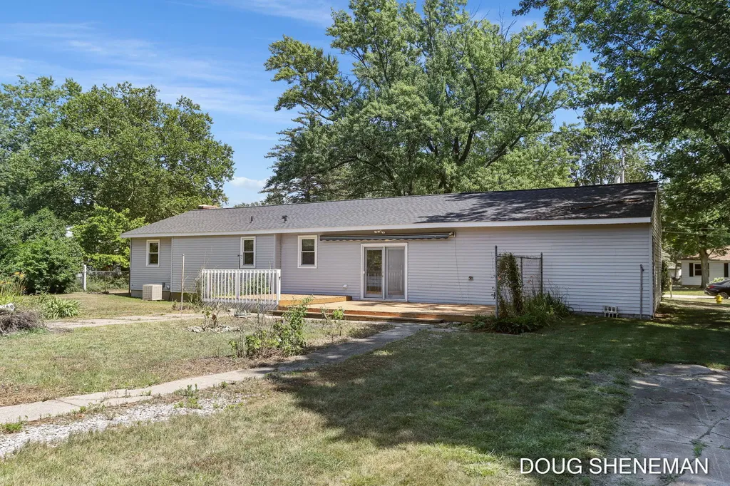 1197 Beechwood Drive Georgetown Charter Township MI 49428