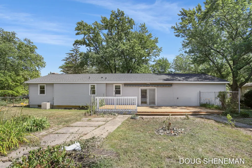 1197 Beechwood Drive Georgetown Charter Township MI 49428