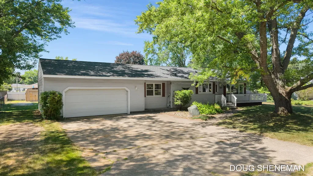 1197 Beechwood Drive Georgetown Charter Township MI 49428