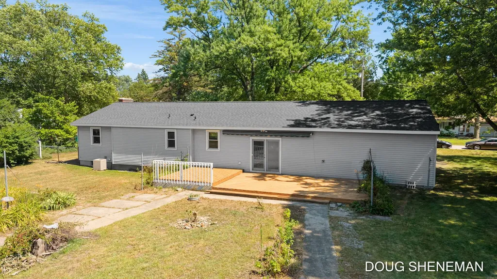 1197 Beechwood Drive Georgetown Charter Township MI 49428