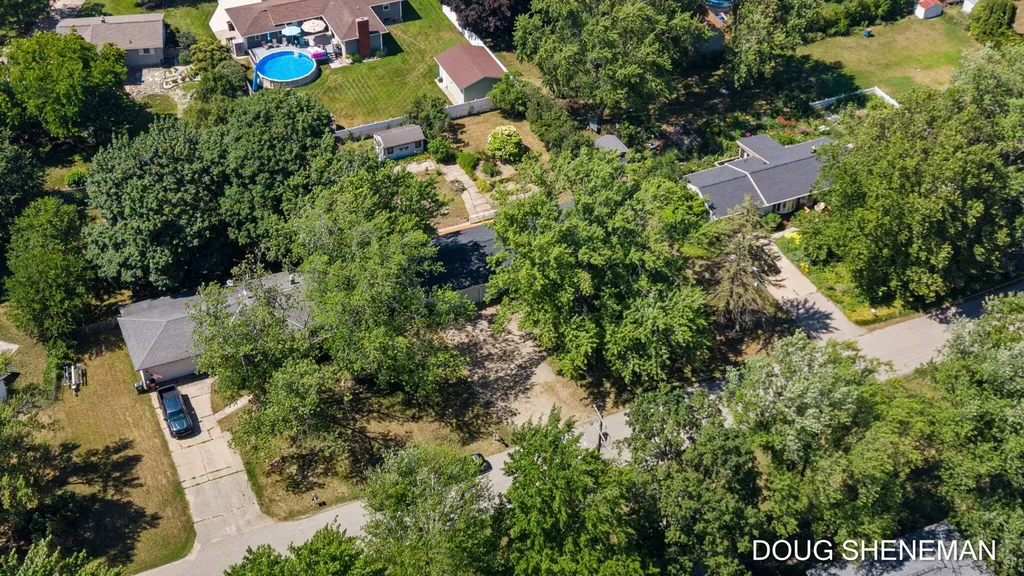1197 Beechwood Drive Georgetown Charter Township MI 49428