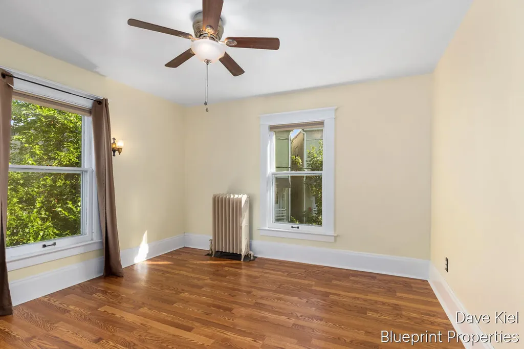 643 Lake Drive SE Grand Rapids City MI 49503