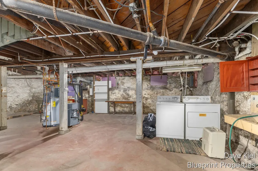 643 Lake Drive SE Grand Rapids City MI 49503