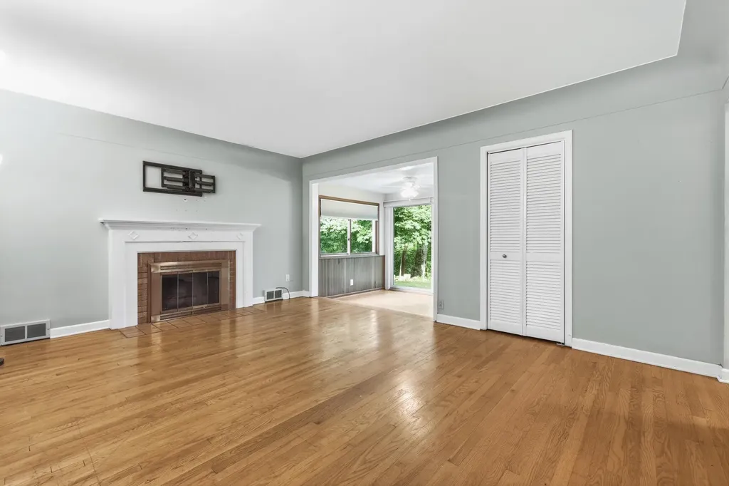 2757 Cascade Springs Drive SE Cascade Charter Township MI 49546