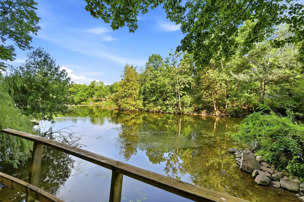 2757 Cascade Springs Drive SE Cascade Charter Township MI 49546