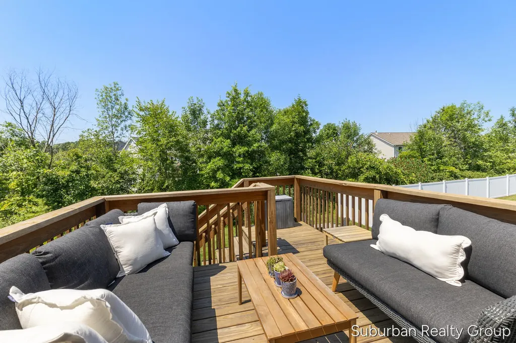 7361 Yellowstone Drive Georgetown Charter Township MI 49426