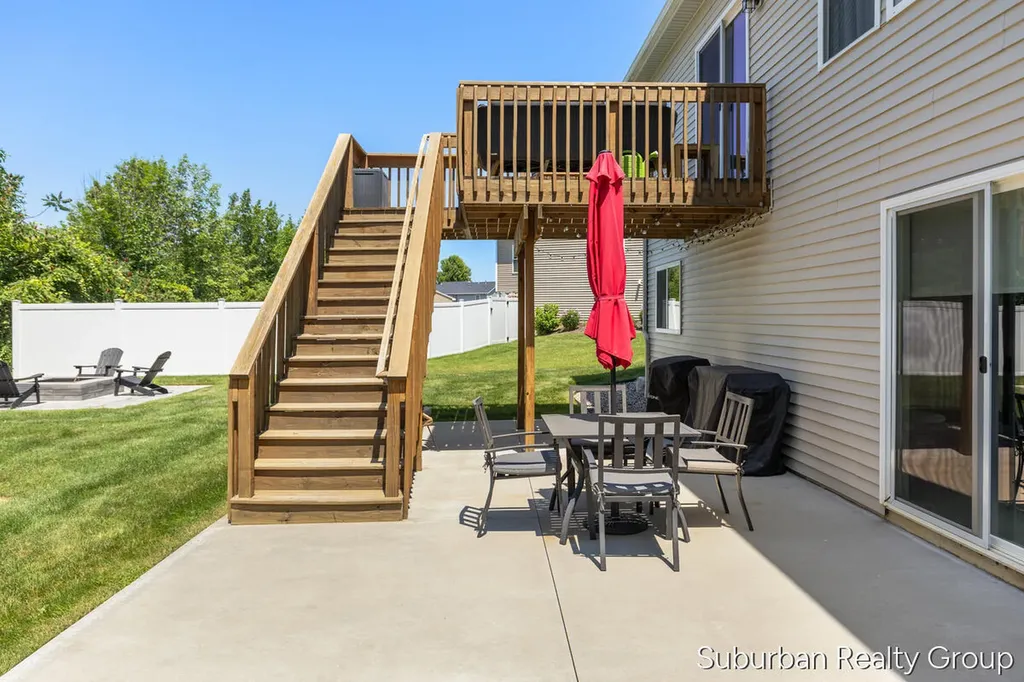 7361 Yellowstone Drive Georgetown Charter Township MI 49426