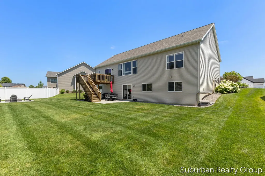 7361 Yellowstone Drive Georgetown Charter Township MI 49426