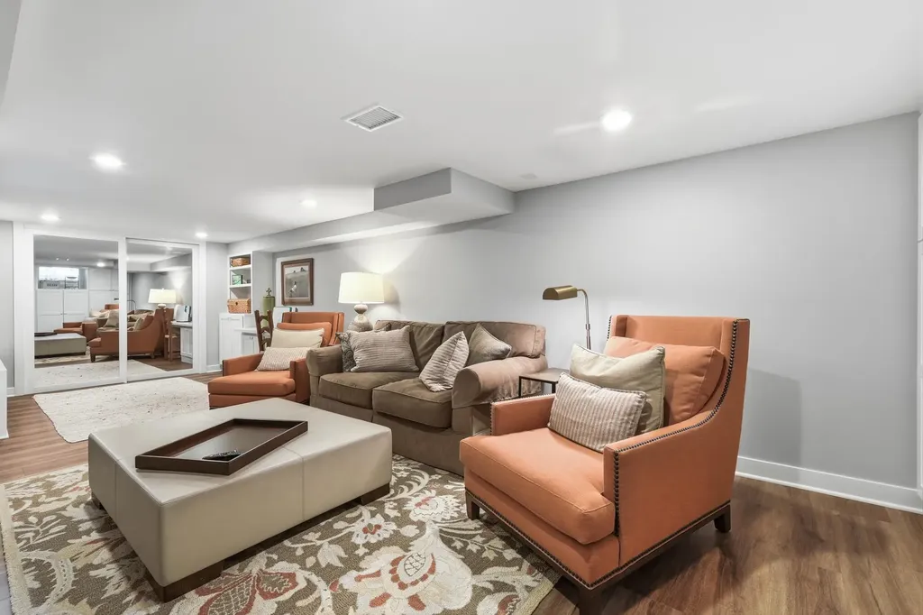 246 Alten Avenue NE Grand Rapids City MI 49503
