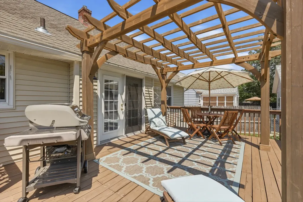 246 Alten Avenue NE Grand Rapids City MI 49503