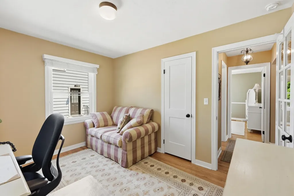 246 Alten Avenue NE Grand Rapids City MI 49503