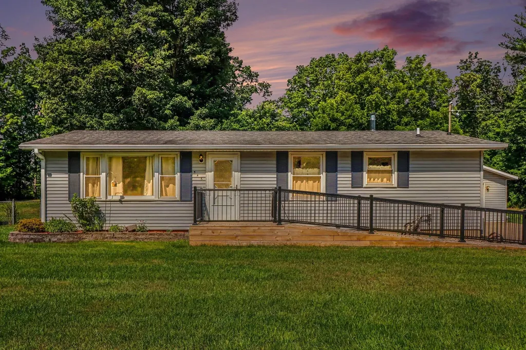 546 S Sherman Street Allegan City MI 49010