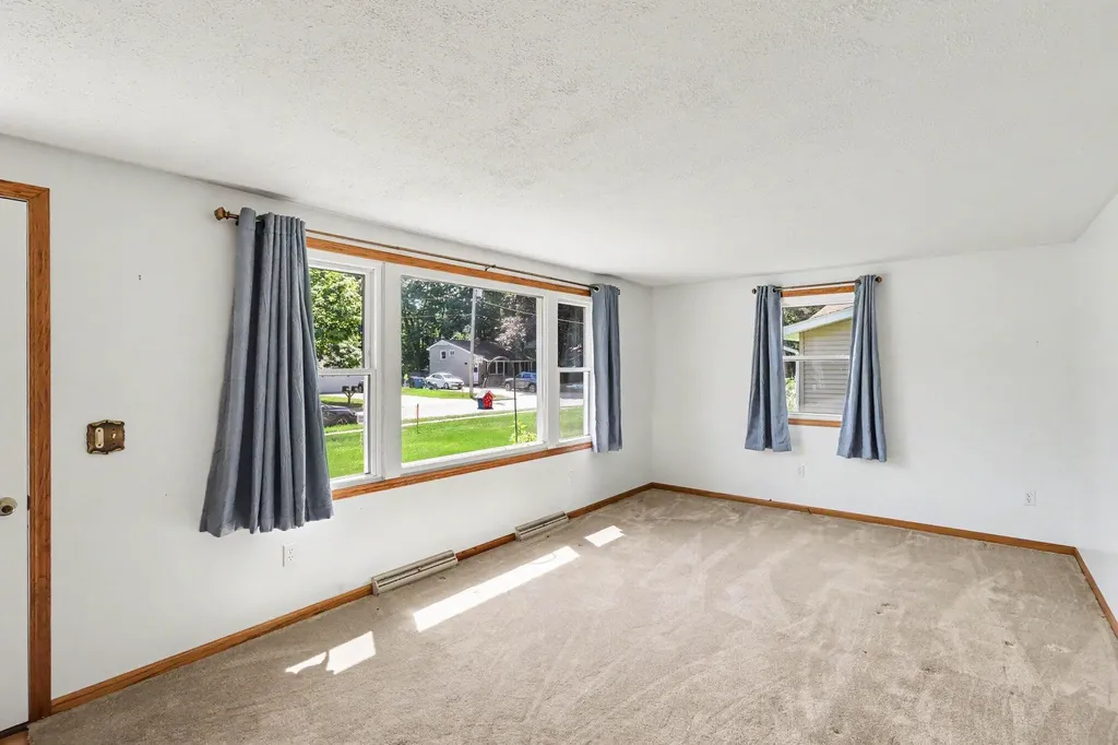 546 S Sherman Street Allegan City MI 49010