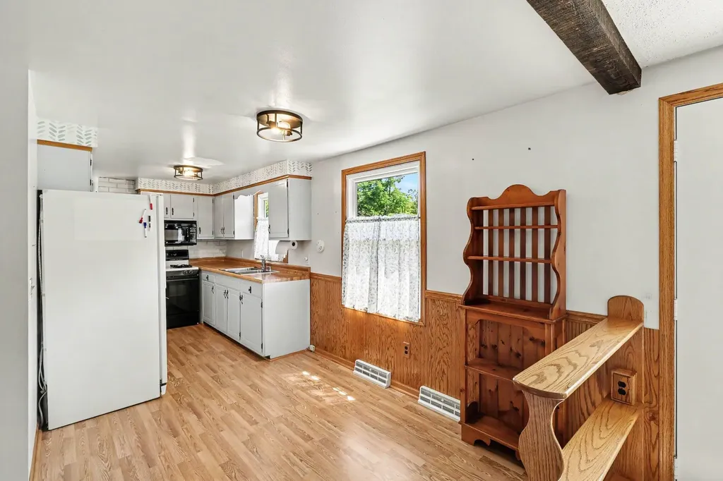 546 S Sherman Street Allegan City MI 49010