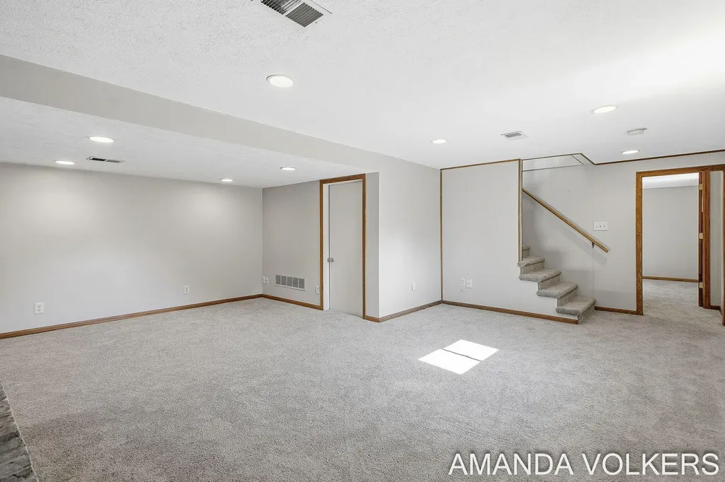 3910 Honeybrook Avenue SW Grandville City MI 49418