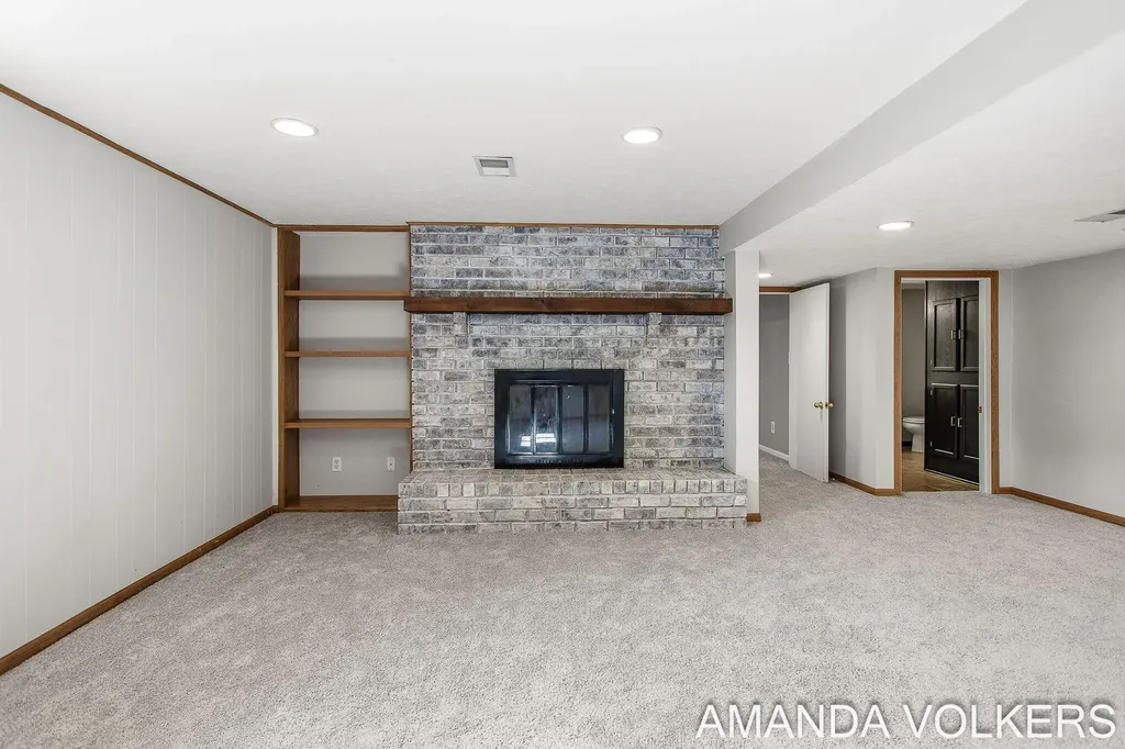 3910 Honeybrook Avenue SW Grandville City MI 49418